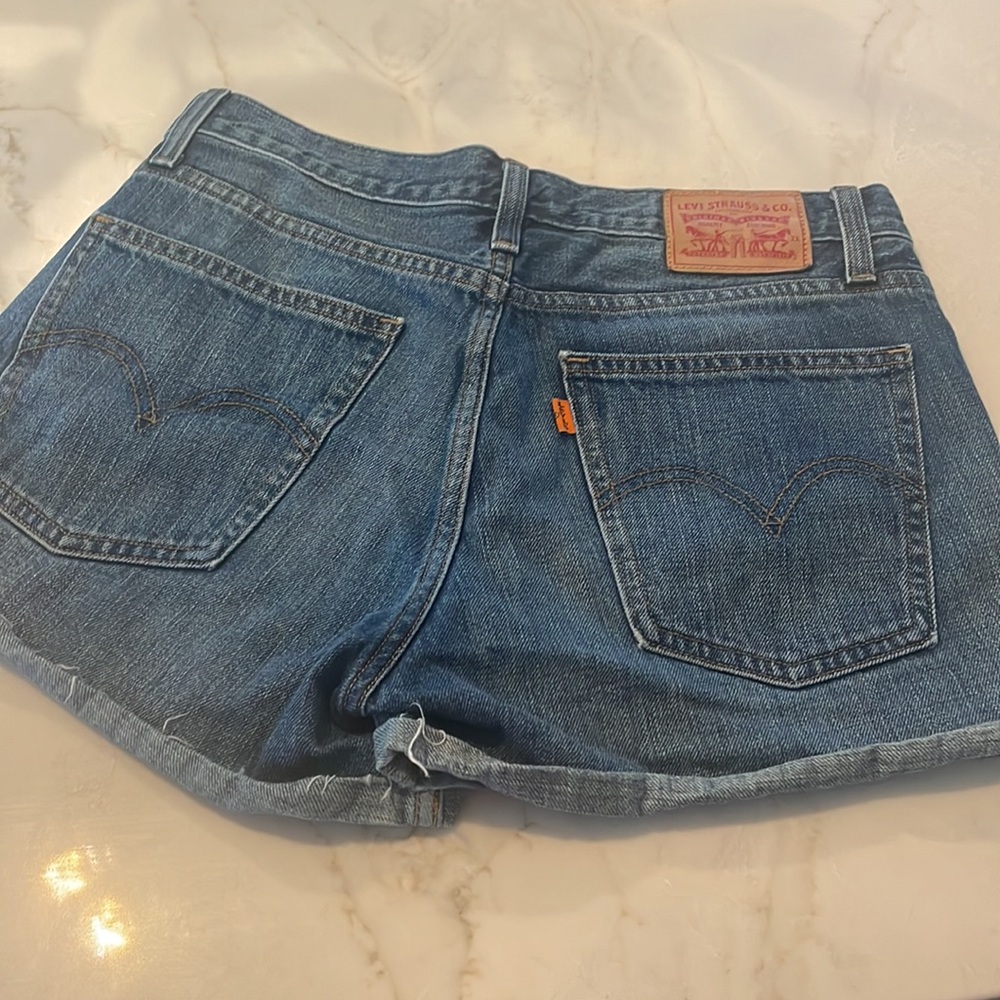 LEVIS JEAN SHORTS - Picture 2 of 5